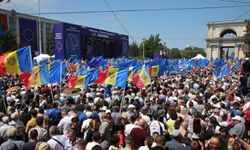 Moldova'da parlamento seçim sonucu protesto edildi