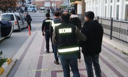 Aydın'da iş yerlerinin kurşunlanmasına ilişkin yakalanan 3 zanlı tutuklandı