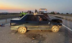 Kastamonu’da otomobil bariyerlere çarptı: 2’si ağır 5 yaralı