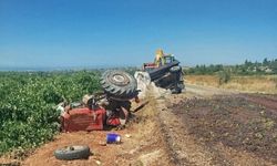 Devrilen üzüm yüklü traktörün sürücüsü hayatını kaybetti