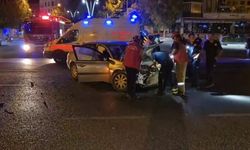 Edremit’te kavşakta kaza: 1 yaralı