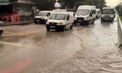 Kırıkkale'de sağanak su baskınlarına neden oldu