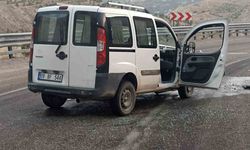 Sivas’ta iki araç kafa kafaya çarpıştı: 4 yaralı