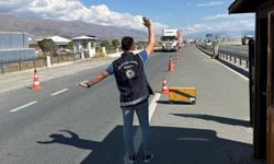 Erzincan’da "Düzensiz Göç ile Mücadeleye yönelik Huzur Uygulaması" yapıldı