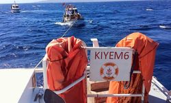 Gümbet açıklarında sürüklenen tekne kurtarıldı