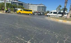Elektrikli bisiklete ticari taksi çarptı, 3 Alman vatandaşı yaralı