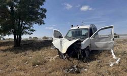 Şarampole düşen araçtakiler kazayı hafif atlattı