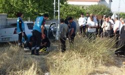 Kontrolden çıkan araç bahçe duvarına çarptı, anne ile 3 çocuğu yaralandı