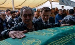 Anne, baba ve oğullarına yürek burkan veda