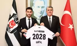 Beşiktaş'ta Kartal Kayra Yılmaz'ın sözleşmesi yenilendi
