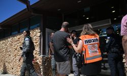 Batı Kudüs'teki bıçaklı saldırıda 2 kişi yaralandı