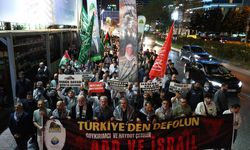 Beşiktaş'ta Küresel Sumud Filosu'na destek yürüyüşü yapıldı