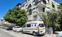 Antalya'da bir kişi ölen babasıyla 3 gün aynı evde kaldı
