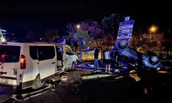 Kocaeli'de panelvan ile hafif ticari aracın çarpıştığı kazada yaralanan çocuk yaşamını yitirdi