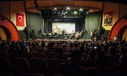 32. Uluslararası Adana Altın Koza Film Festivali'nde "Onur Ödülleri" törenle verildi