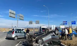 Afyonkarahisar'da otomobilin devrilmesi sonucu 5 kişi yaralandı
