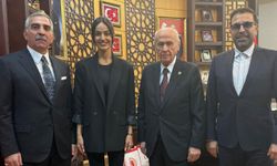 MHP Lideri Devlet Bahçeli, “Canların Türküsü” Sanatçılarını Makamında Kabul Etti