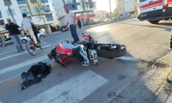 Aksaray'da motosikletin minibüsle çarpıştığı kazada yaralanan hemşire yaşam mücadelesini kaybetti