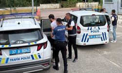 Restoranda yemek yiyen polis memurunu darp ettiler: 3 tutuklama