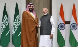 Hindistan, Suudi Arabistan ve Pakistan arasındaki savunma anlaşmasını "ulusal güvenliği" açısından inceleyecek