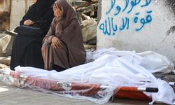 İsrail'in Gazze Şeridi'ne düzenlediği saldırılarda 99 Filistinli hayatını kaybetti