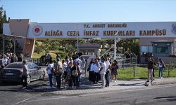 İzmir Büyükşehir Belediyesine yönelik yolsuzluk soruşturması kapsamında açılan "kooperatif" davası başladı