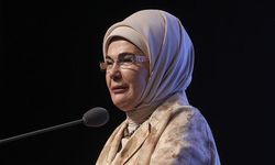 Emine Erdoğan, Gazze'deki çocukların eğitim hakkından mahrum bırakılmaması için hazırlanan ortak bildiriyi imzaladı