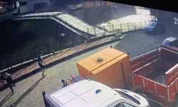 Artvin'de tarihi köprünün yıkılma anı güvenlik kamerasına yansıdı