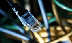 İnternet erişimine sahip girişimlerin yüzde 93,6'sı sabit hat bağlantısı kullandı