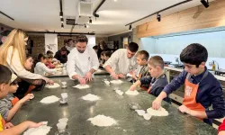 Samsun'da lösemili çocuklar anneleriyle pizza yaptı