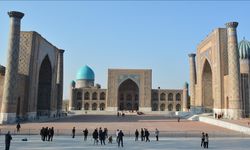 Özbekistan bağımsızlığının 34. yılını kutluyor