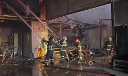 Şanlıurfa'da oto tamirhanesinde çıkan yangın hasara neden oldu
