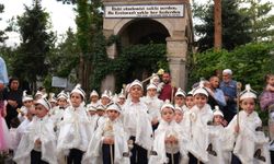 Erzincan'da geleneksel hale gelen toplu sünnet şöleninde 81 çocuk sünnet edildi