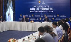 Türkiye Yüzyılı Buluşmalarında Yarıya Gelindi: 54 İl ve 584 İlçede Yoğun İlgi