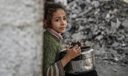 Gazze’de açlıktan ölümler artıyor: Son 24 saatte 3’ü çocuk 9 kişi yaşamını yitirdi