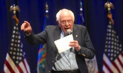 ABD'li Senatör Sanders, İsrail'in Gazze'deki katliamlarını "soykırım" olarak nitelendirdi