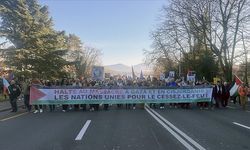 Cenevre'de binlerce kişi "İsrail'e yaptırım" çağrısıyla yürüdü