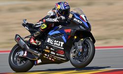 Toprak Razgatlıoğlu Superbike İspanya ayağının ilk yarışını kazandı