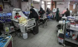 Gazze'deki sağlık merkezleri zor şartlara rağmen hizmetlerini sürdürmeye çalışıyor