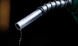 ABD, petrol fiyatı tahminini bu yıl için yükseltti, 2026 öngörüsünü korudu
