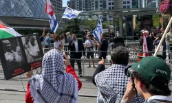 Toronto'da Filistin ve İsrail destekçileri karşı karşıya geldi