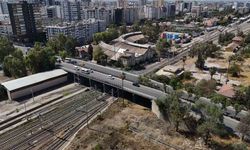 Adana'da '007 James Bond' filmine ev sahipliği yapan köprü, hızlı tren inşaatı için yıkılacak