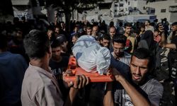İsrail'in Gazze'ye saldırılarında aralarında çocukların da olduğu 19 Filistinli hayatını kaybetti