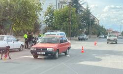 Otomobilin çarptığı 8 yaşındaki çocuk yaralandı