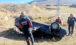 Ardahan’da devrilen otomobildeki 4 kişi yaralandı