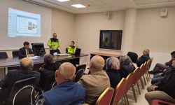 Altıntaş’ta okul servis sürücülerine trafik güvenliği ve servis hizmetleri eğitimi