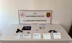 Kastamonu’da binlerce sentetik ecza hapıyla yakalanan 2 kişi tutuklandı