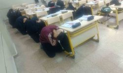 Lise öğrencilerine deprem tahliye tatbikatı