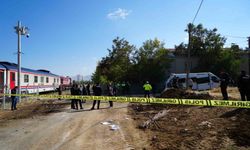 Muş’ta tren öğrenci servisine çarptı: 17 yaralı