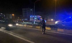 Uygulama yapan polise, araç çarptı